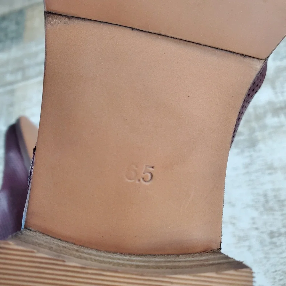 Coldwater Creek Aledo Womens Ankle Booties Sz 6.5 M Wine Leather Side Zipper